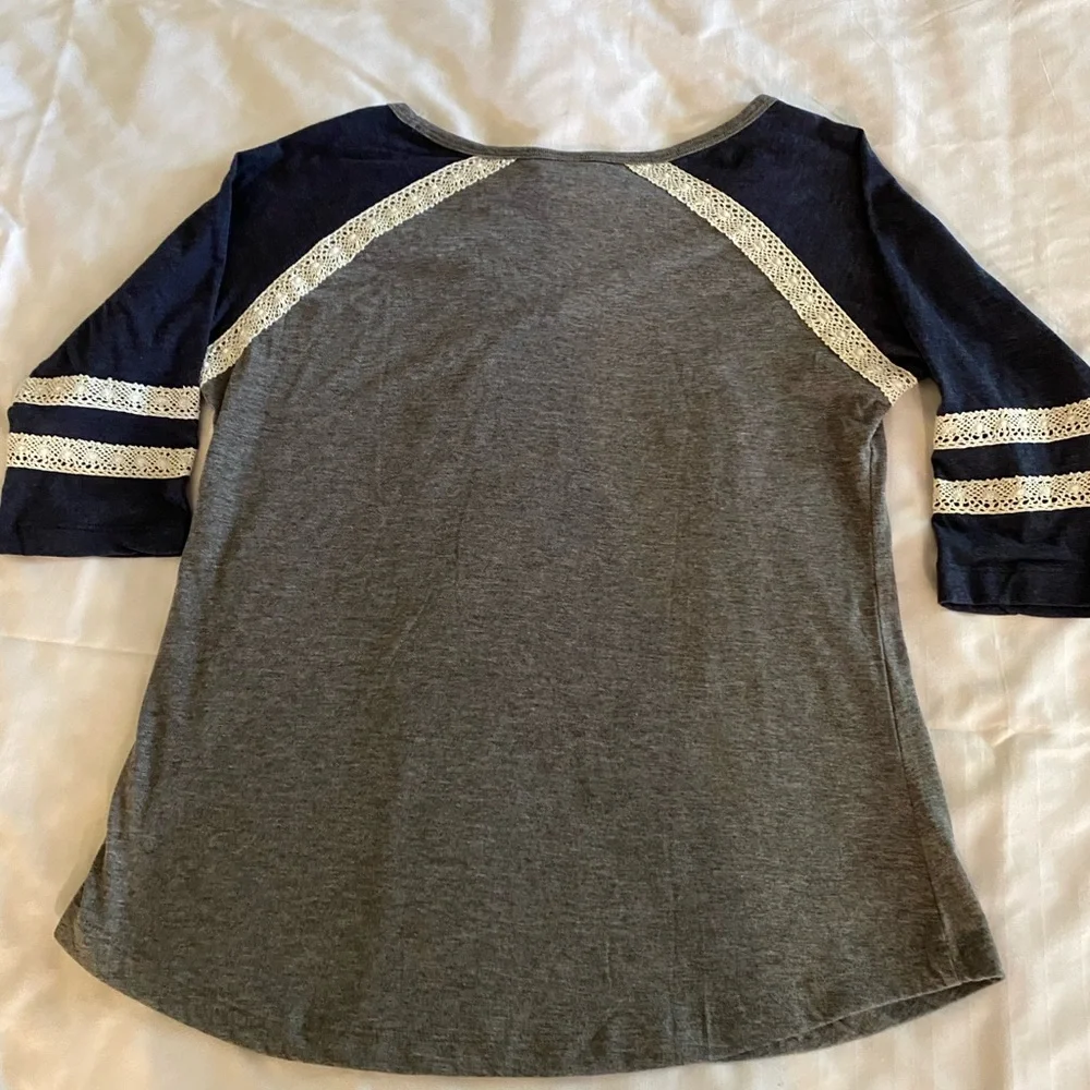 EUC women’s L Arizona Wildcat lace tee - Picture 10 of 14